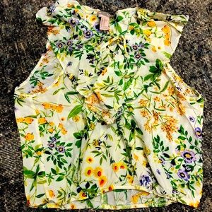 Sleeveless top